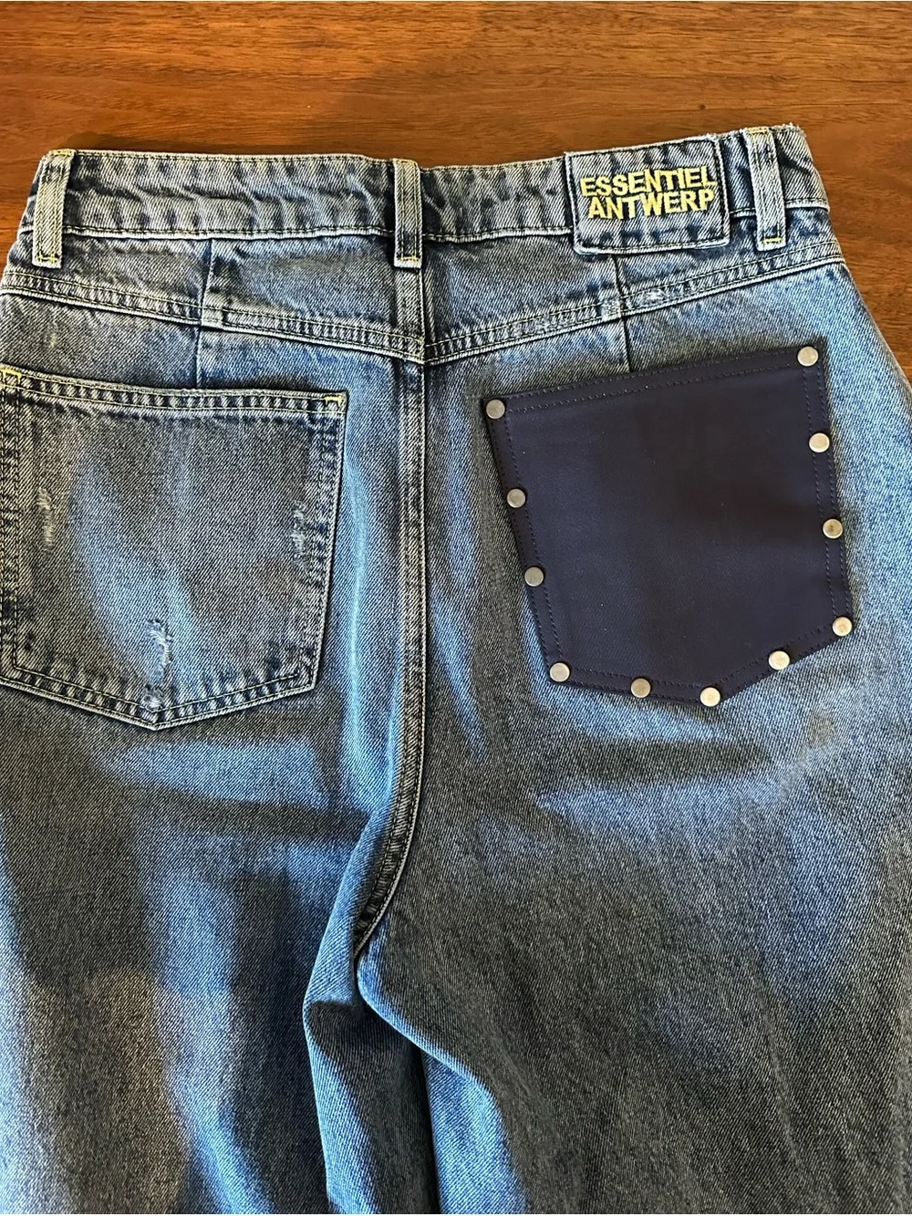 Essentiel Antwerp Barrel Jeans Size 26 - Picture 4 of 5